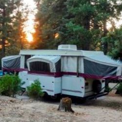2009 Fleetwood Niagara Popup Trailer, !! High Wall  SLIDEOUT !! Sleeps 6-8  Roof A/c !! SHOWER !! 