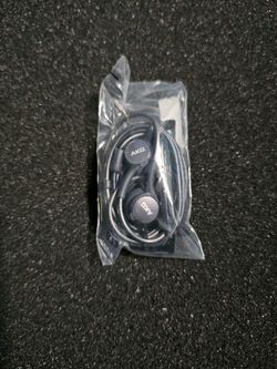 AKG Regular Headphones