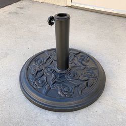 (NEW) $25 Lightweight Patio Umbrella Base 18” Round Base Stand Outdoor Garden Market, Weight 18 lbs