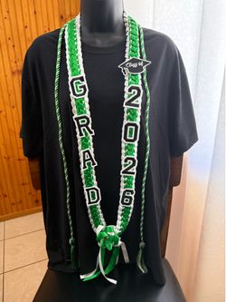 🎓Graduation leis (White with Green)