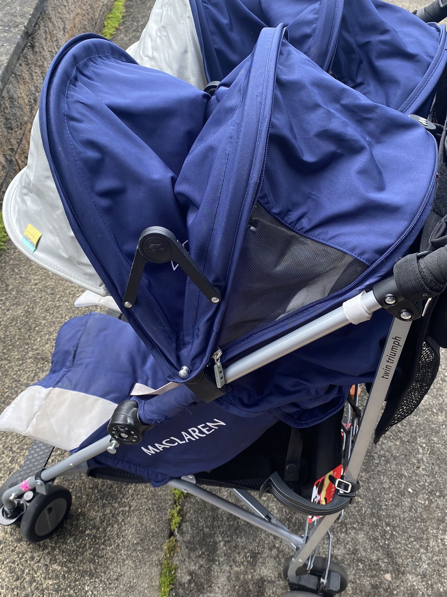 Maclaren Double Umbrella Stroller 