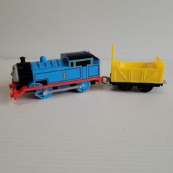 Thomas the Train Trackmaster Motorized Tank Engine #1 Friends 2013 + Cargo Car.

