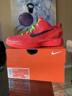 Nike Reverse Grinches Size 5Y/6.5W