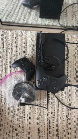 Xbox Model X - LIKE NEW