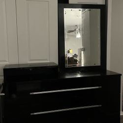 Black Dresser Vanity 