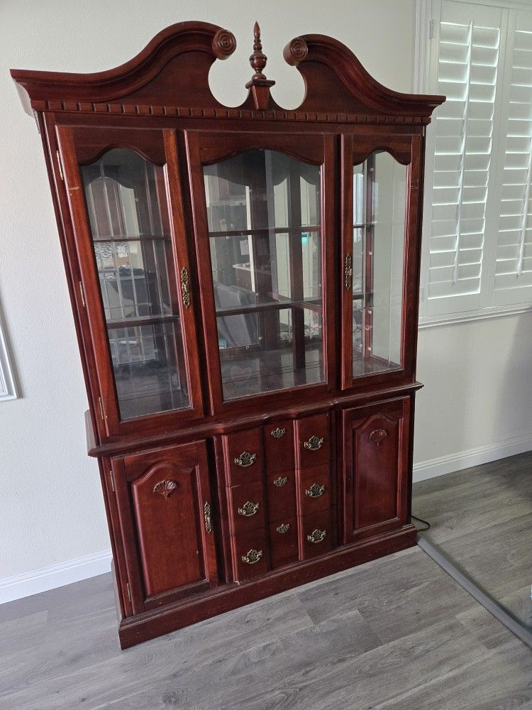 Cabinet Hutch 