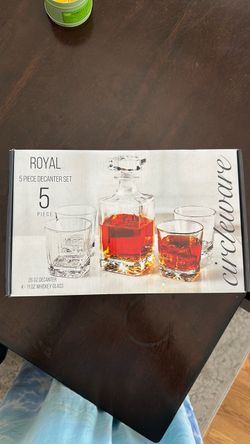 Circleware Royal 5-Piece Decanter Set