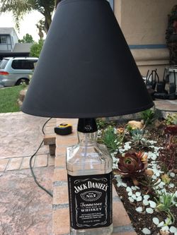 Jack Daniels lamp whiskey bottle custom made out of a real bottle man cave collectible garage item 21 inches tall