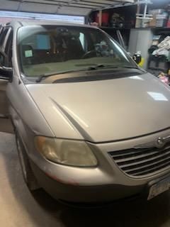 2001 Chrysler Voyager