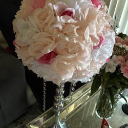 Single Flower Ball 