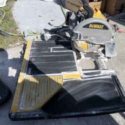 Dewalt Wet Tile Saw