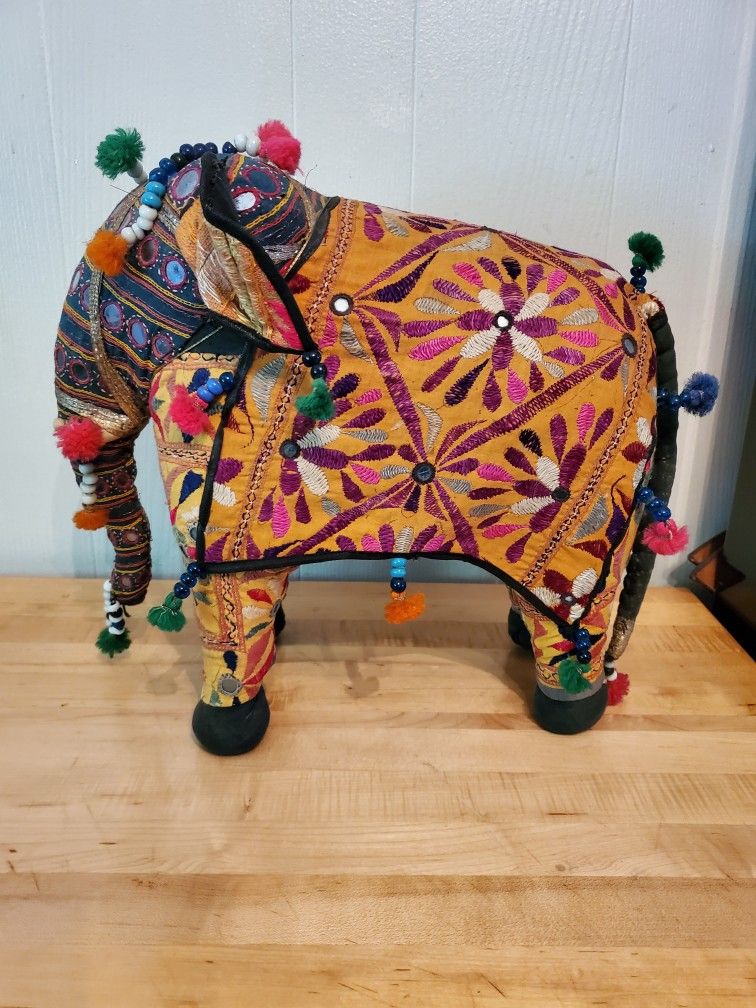 Vintage Patchwork/Embroidery/Mirrors/Folk Art Elephant, Handmade in India