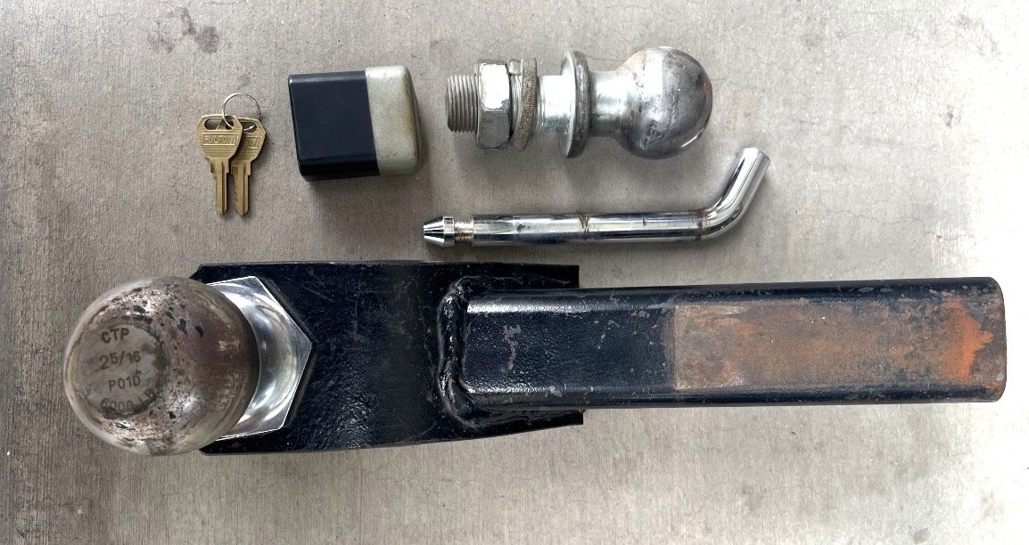 Receiver Hitch 2” With Ball And Lock