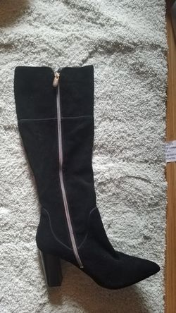 New suede addrienne vittadini sz85 blk if up not sold yet okk
