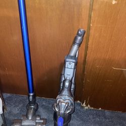 Dyson Cordless Vacuum 