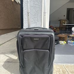 G-RO 22” Black Rolling Carryon Suitcase