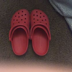 crocs