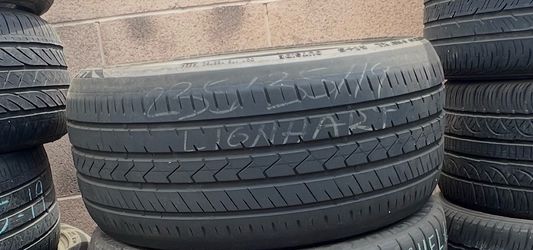 1x used tire 235/35/19 Lionhart