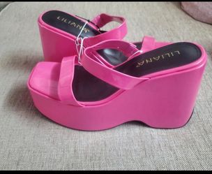 New Wedges Size 7