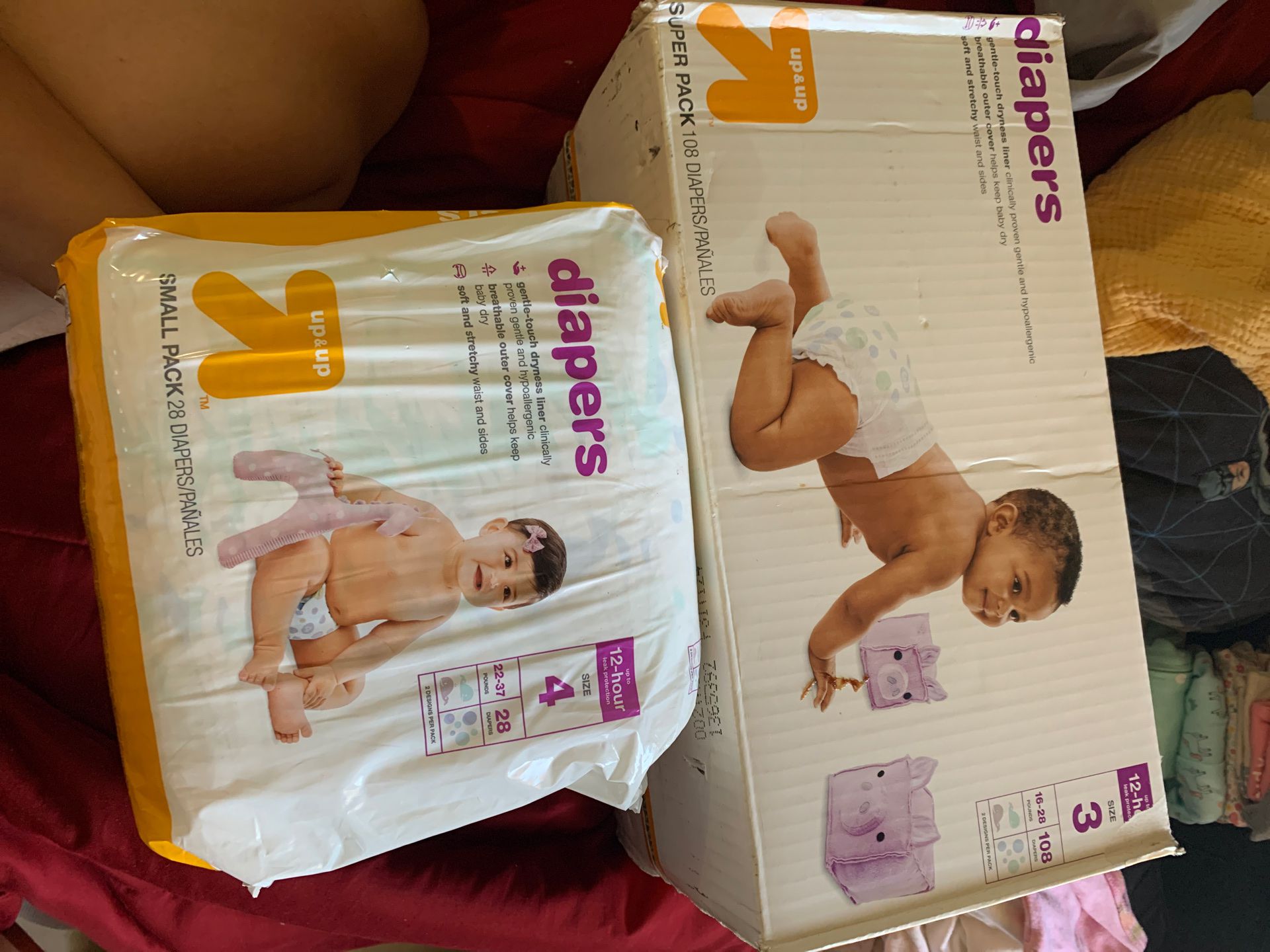 Diapers size 3 pack 108 and size 4 pack 28