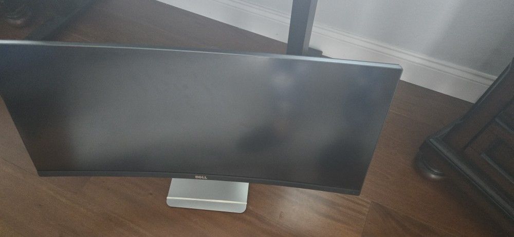 Dell 34 Inch Office Moniter With 90hz Open To Negotiations