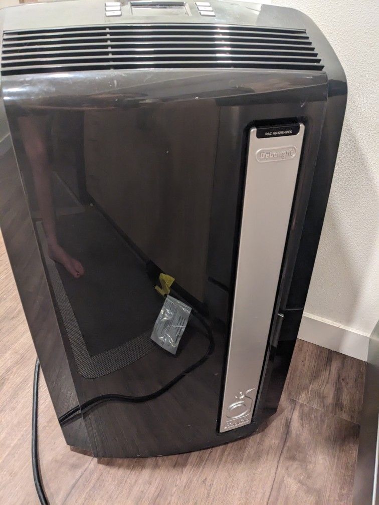 Delonghi Portable Air Conditioner - AC & Heater in one