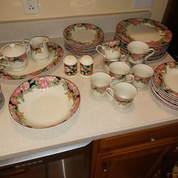 Townhouse Collection Victorian Chintz Fine China Set
