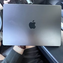MacBook Pro 14” (2023) – M3 PRO