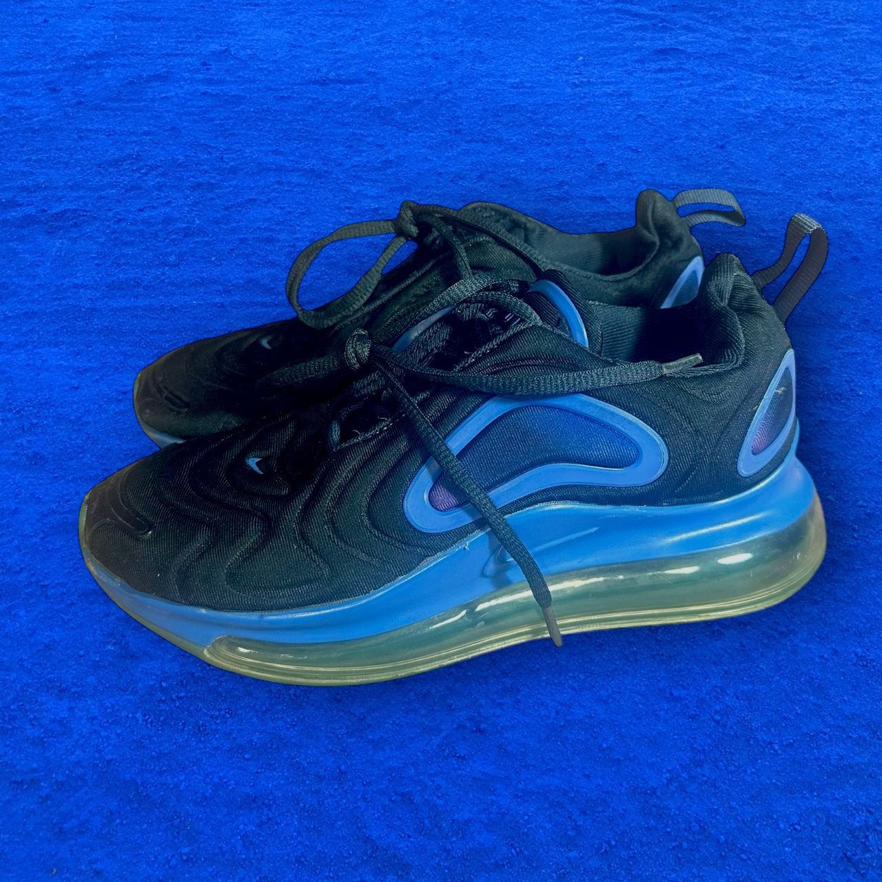 Nike Air Max 720 trainers black blue youth size 5