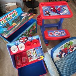 Spidey Spiderman set and Mickey storage bench