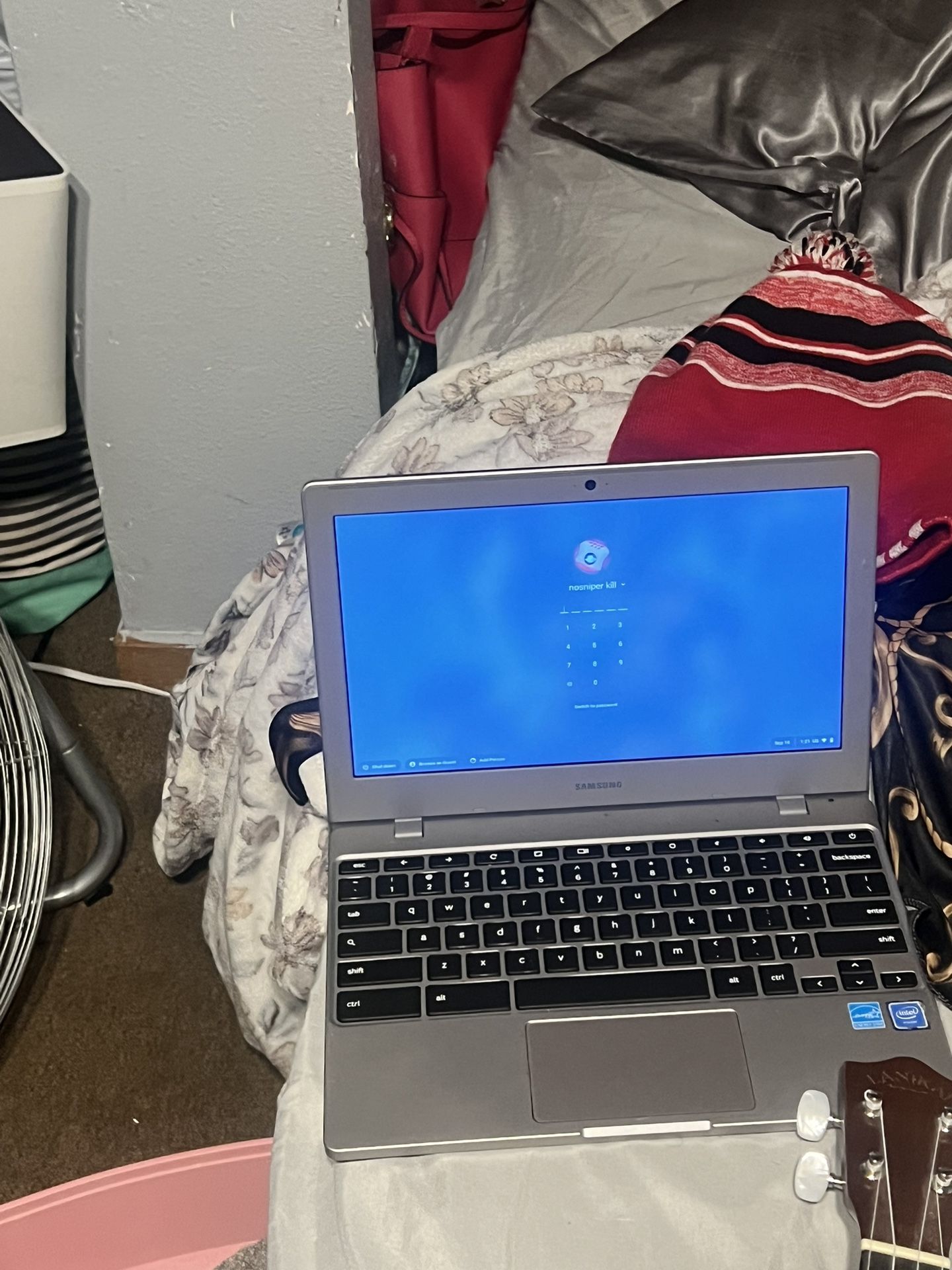 Chromebook
