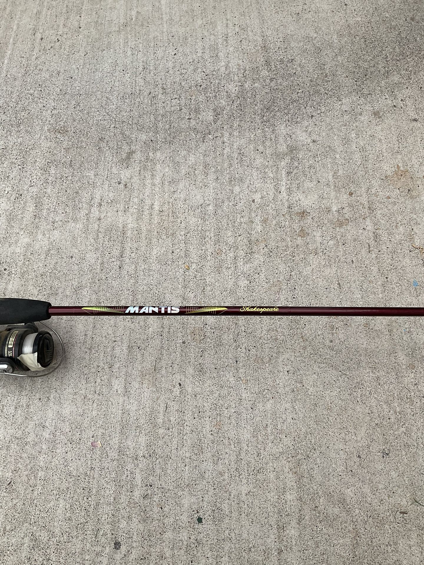 Fishing rod and reel by Mantis for Sale in Spanish Springs, NV - OfferUp