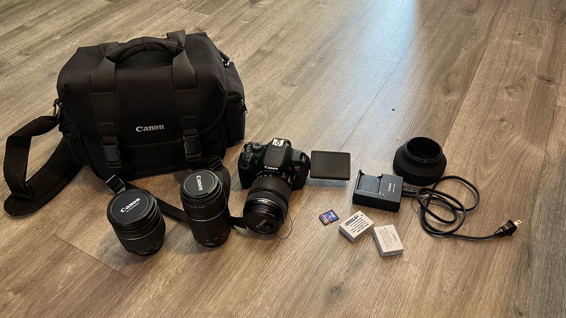 Canon Rebel T5i W/ Accessories (Great Condition)