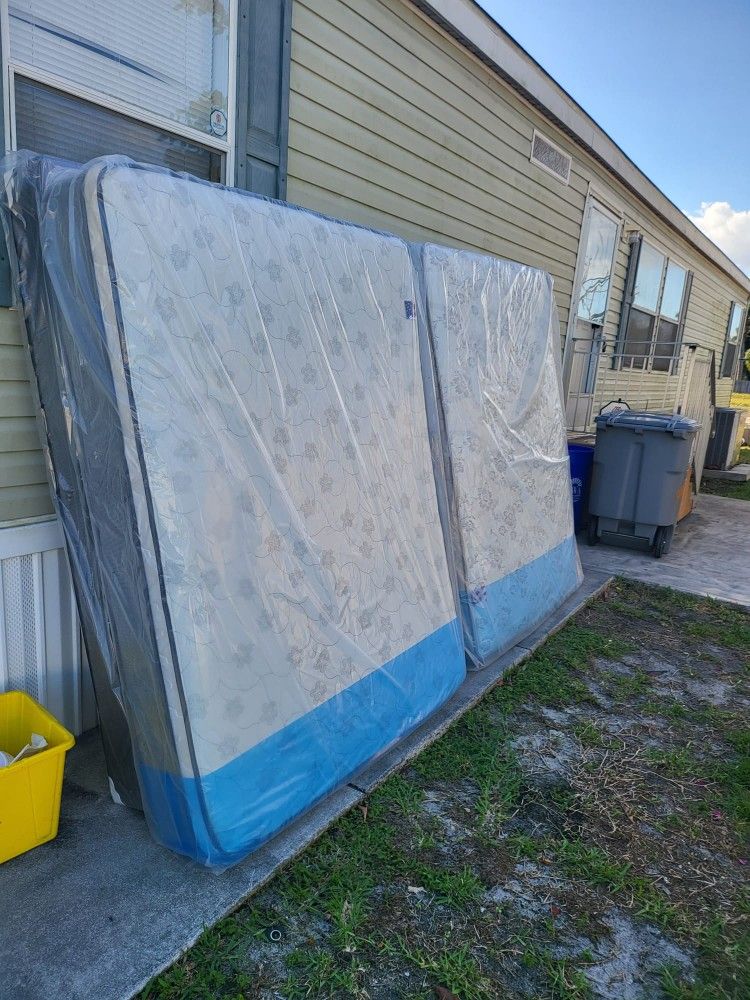 NEW QUEEN PILLOW TOP MATTRESS AND BOX SPRING -- Also Available In All Sizes.