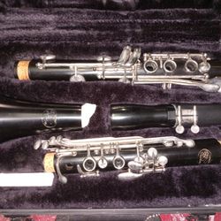 CLARINET P SPRIGGS PENTICION  WITH CASE
