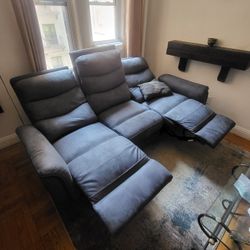 3 Seat Mechanical Recliner Couch With USB Power Outlets