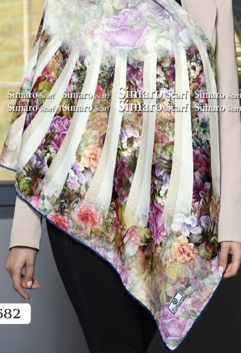 Women luxury chic floral flower scarf hijab shawl bandana wrap floral flower ‎‏Material؛ silk thread ‎‏Size: 140 cm * 140 cm ‎‏New/Never used  ‎‏Hand 