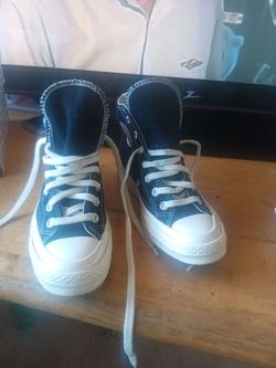 Chuck Taylor converse size men's 3 women's size 5