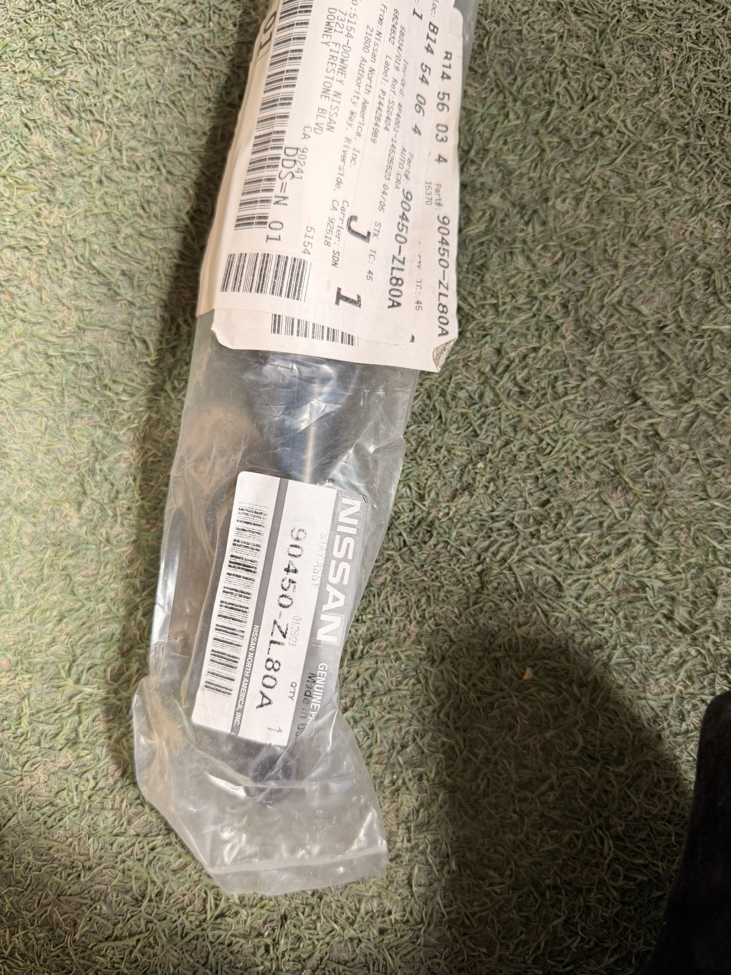 2005-15 Nissan Xtera Right Support Cylinder