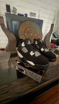 White thunders Jordan 4S