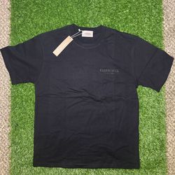 Men’s Essential Shirts