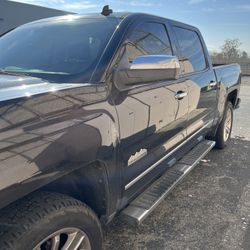 Chevy Silverado 4x4 High Country 