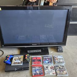 42 "TV & PS3 W/ 3 Games, 2 Controllers. 