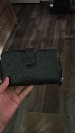 Woman’s Wallet