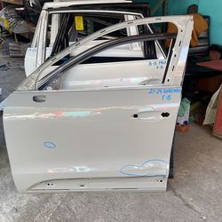 2022 2023 2024 Kia Sorento Left Front Door