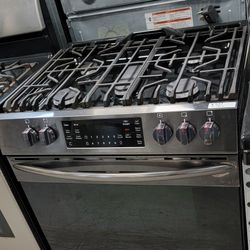 Fair Cosmetic Condition Gas Stove slide in Delivery + Installation Available Fee Depends on Address 🏠 🚚 🛻