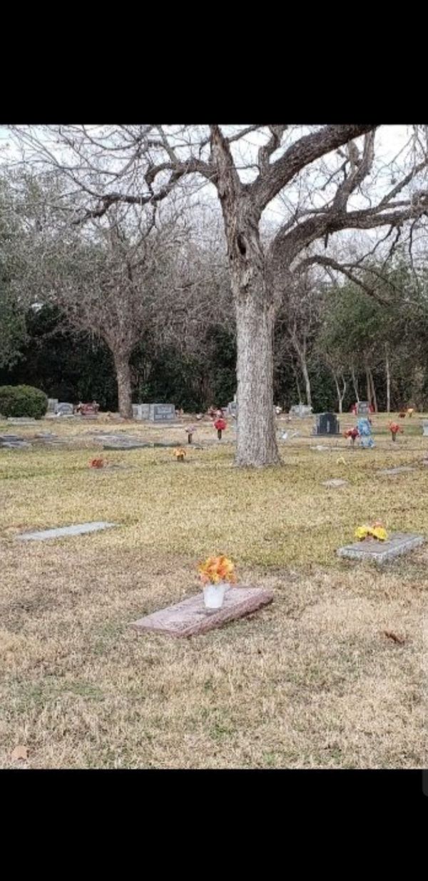 Double Burial Plot with Double Headstone 11090.00 for Sale in San