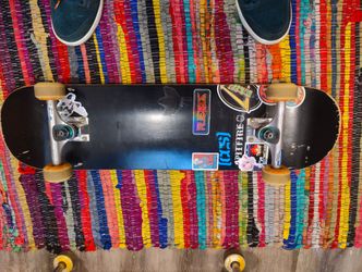 Size 7.75 Skateboard Complete