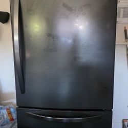 LG Refrigerator 