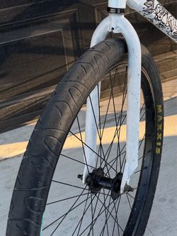 white chad throne 29er